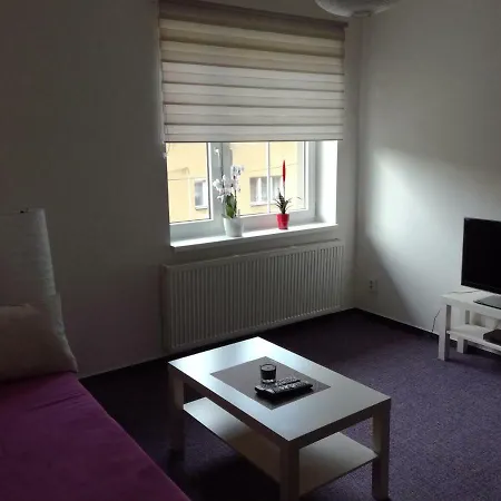 Apartman Prefa Benesov nad Ploucnici Exterior photo